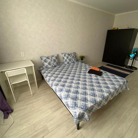 Уютные Апартаменты В Центре Города Aktobe Eksteriør billede