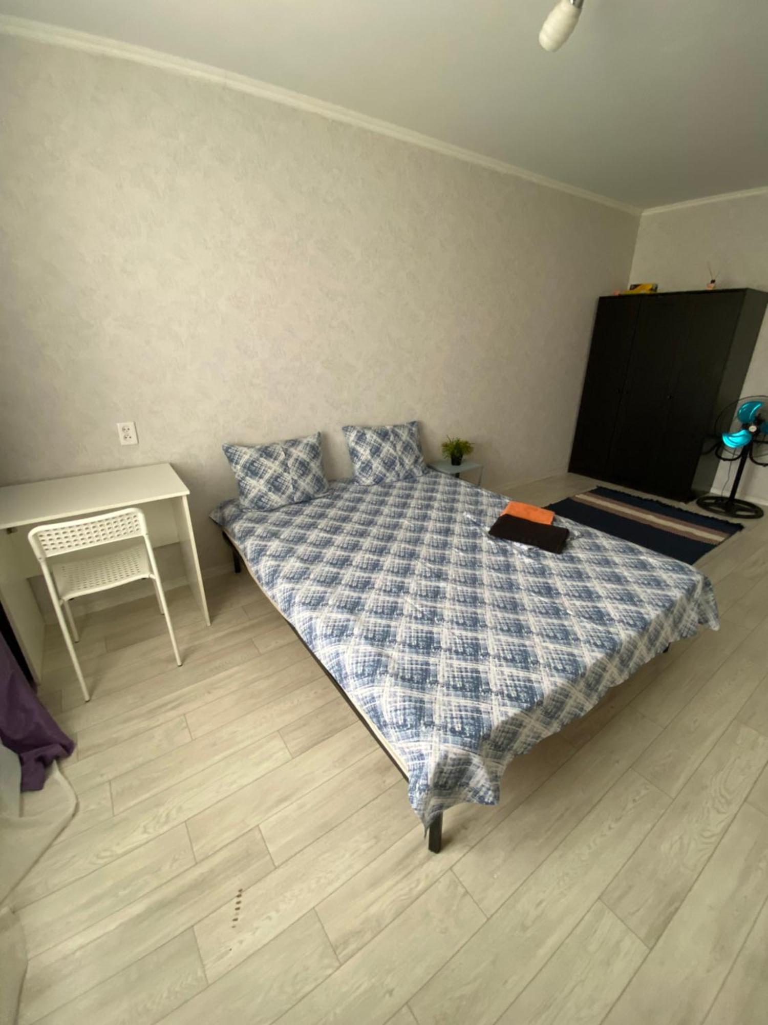 Уютные Апартаменты В Центре Города Aktobe Eksteriør billede